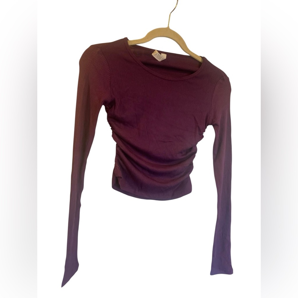 3. NWT Alo Yoga gather long sleeve DARK PLUM Size XS